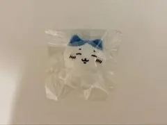 ちいかわお座りぬいぐるみ2　ハチワレ　カプセルトイ