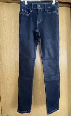 UNIQLO ウルトラストレッチジーンズ