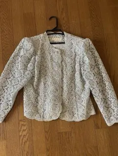 アイボリー 花柄レース ノーカラージャケット
