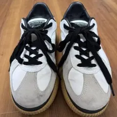 オニツカタイガー　デレシティ