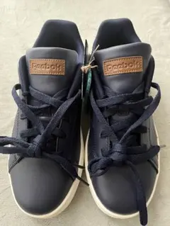新品未使用　リーボック　22.5センチ　スニーカー