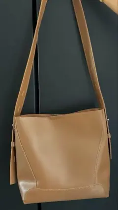 【新品】 ブラウン ショルダーバッグ 調整可能ストラップ 2way 茶色 カバン