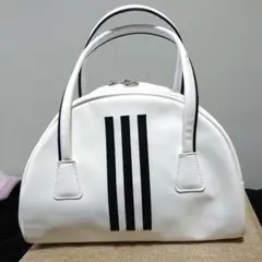 ADIDASバック ラウンドバック&小物バックのサムネイル