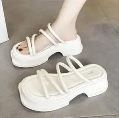 【新品】厚底 美脚サンダル ストラップ 韓国