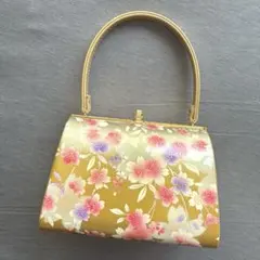 和装バッグ 桜柄　ゴールド がま口 振袖用　成人式　結婚式 卒業式　入学式