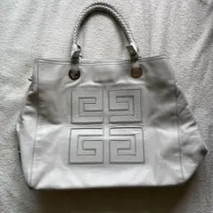 Givenchy ホワイト 4Gロゴトート　ネル袋付き