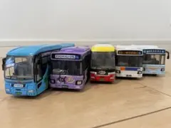 バス　キャラクター5台