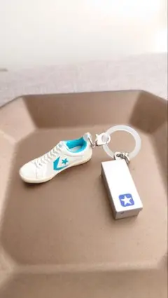 CONVERSEキーホルダー ホワイト/ブルー