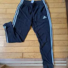 adidasスウェットパンツ