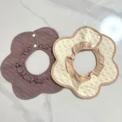 ベビー 花型フリル 360度 スタイ よだれかけ 防水加工 2枚セット