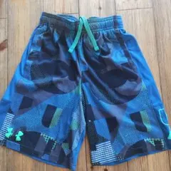 UNDER ARMOUR ハーフパンツ　YMD