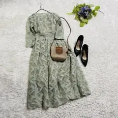 新品タグ付き　ラグナムーン　モスグリーン 総レース　裏地付　ドレスワンピース S