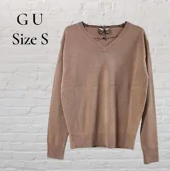GU ジーユー アクリル Vネックセーター ピンクベージュ S