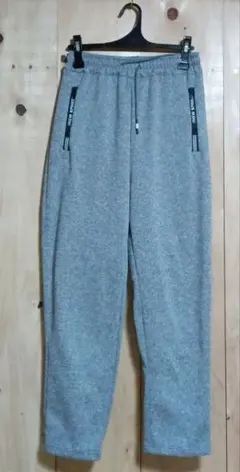 グレー　スエットパンツ