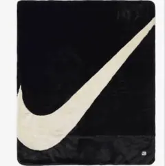 NIKE ブランケット フェイクファー スウッシュ 毛布
