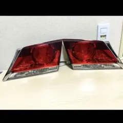 koko 210前期　クラウンアスリート　テールランプ　右　外側 ☆新品 トヨタ クラウン アスリート 210系 後期 テール ランプ