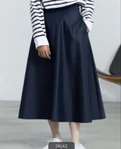 IENA ＆NAVYポリエステルシルクフレアスカートのサムネイル