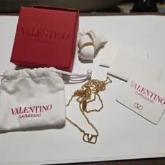 VALENTINO GARAVANI Vロゴ ネックレス