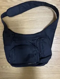 COMME CA ISM ブラックショルダーバッグ