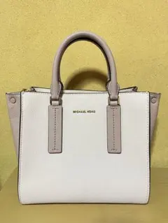 Michael Kors ピンク ハンドバッグ