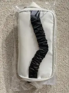 新品 未開封 資生堂オンラインストア バニティポーチ フレグランスイラストのサムネイル