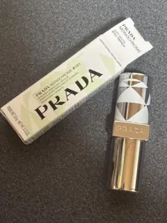 ノベルティチャーム&プラダビューティーリップ　モノクロームソフトマットティエポロ