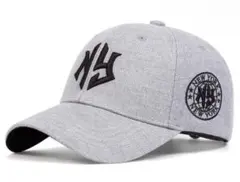 グレー NYロゴ刺繍 ベースボールキャップ