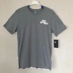 NIKE ナイキ　Tシャツ　メンズ　レディースのサムネイル
