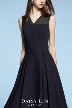 極美品 定価9.6万 フォクシー ウォッシャブルV シアータックフレアワンピース