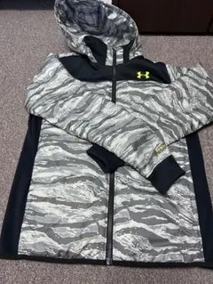 Under Armour 迷彩柄 フード付きアウター MD