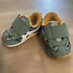 asics ベビーシューズ 恐竜デザイン