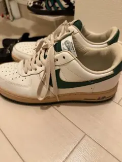 NIKE AIR FORCE 1 スニーカー