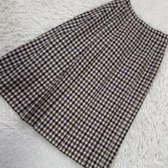 Aquascutum チェック柄プリーツスカート ベージュ F キレイめ 上品のサムネイル