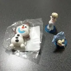 【匿名配送】アナと雪の女王・ミニフィギュアとキーホルダー(新品未使用)3つセットのサムネイル