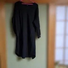 UNIQLO L ブラック Vネック 長袖ワンピース