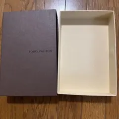 LOUIS VUITTON 空箱 ギフトボックスのサムネイル