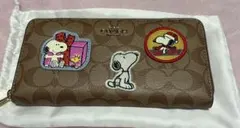 COACH スヌーピーコラボ財布