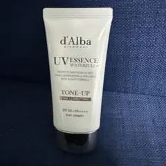 d'Alba UV ESSENCE WATERFULL+ 50ml ピンク