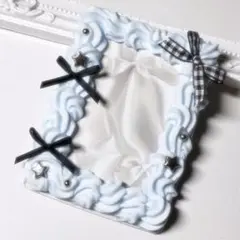 トレカケースデコホイップデコB8 y2k ガーリー水色 黒リボン シルバー①