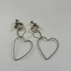 ハート型ゴールドイヤリング