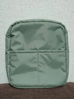 無印良品 ナイロンメイクポーチ ライトグリーン