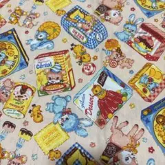レトロアニマル お菓子パッケージ柄 生地/幅108cm×50cm