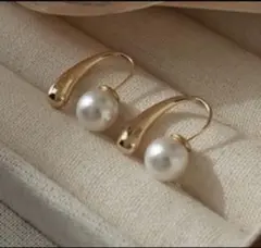 音符風デザイン パール×ゴールド 大人上品ピアス2way