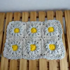 ぷっくり。お花のモチーフ編み マルチカバー ハンドメイド コットン