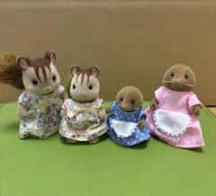 シルバニアファミリー　りすの親子　もぐらの親子