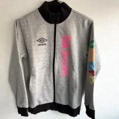UMBRO　スウェット　ジップアップ　グレー