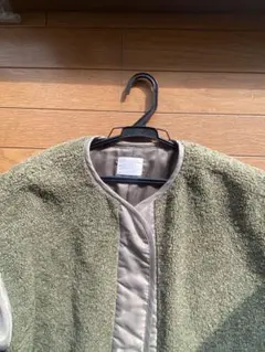 オリーブグリーン フリースジャケット