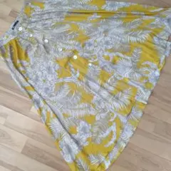 ZARA♡ボタニカル柄フレアスカートのサムネイル