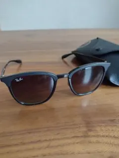 Ray-Ban 　RB4278 サングラス ケース付き
