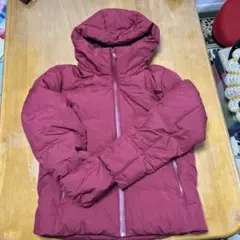 UNIQLO ユニクロ　シームレスダウンパーカ/3Dカット　Ｍ　レッド
